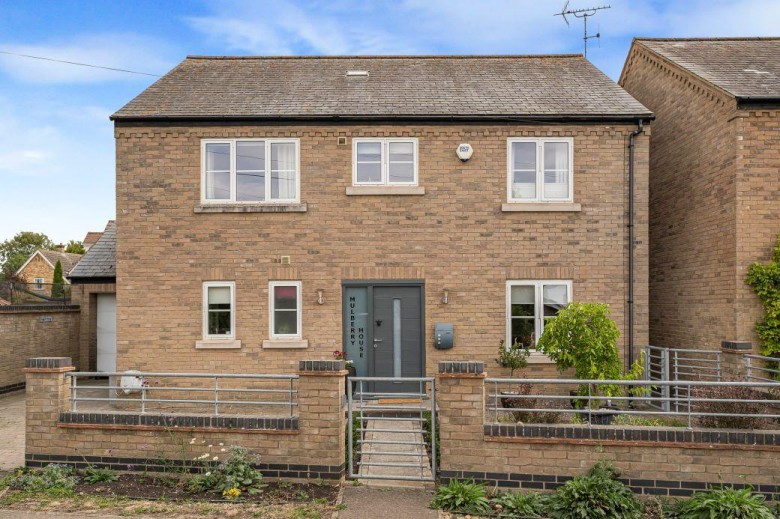 Click the photo for more details of High Street, Aldreth