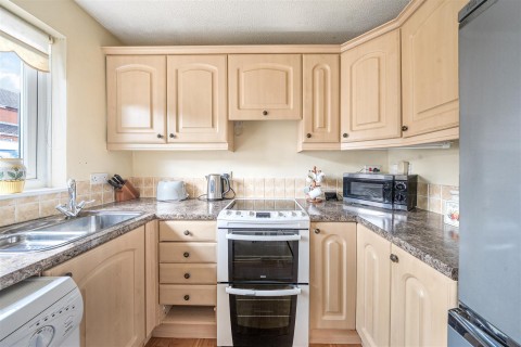 Click the photo for more details of Ravenglass, Brownsover, Rugby, CV21