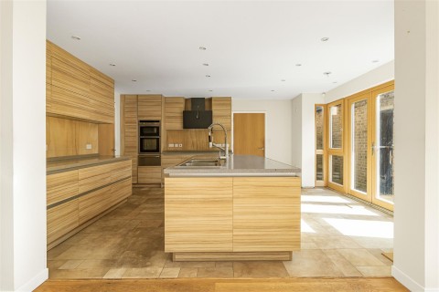 Click the photo for more details of High Street, Hemingford Abbots, Huntingdon