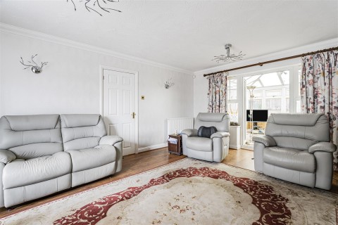 Click the photo for more details of Long Acre, Brafield On The Green, Northamptonshire, NN7