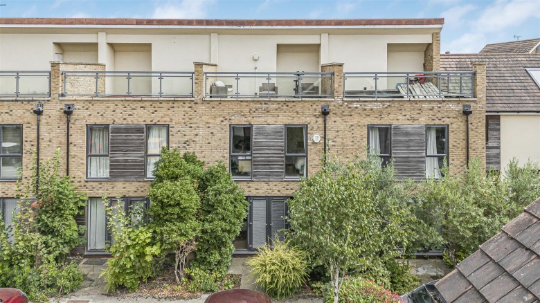 Click the photo for more details of Burlton Road, Cambridge