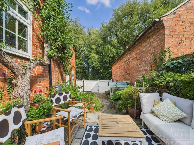 Images for Pear Tree Cottage, Clipston, Market Harborough