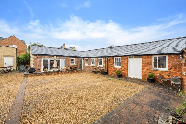 Images for Poundfield Road, Potterspury, NN12