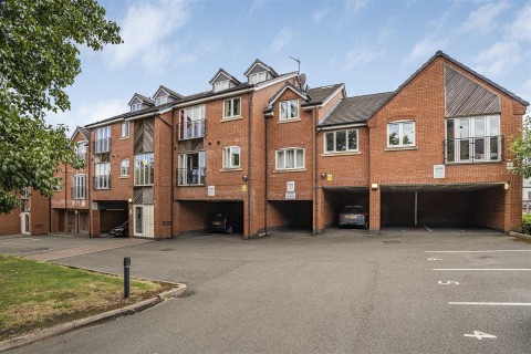 Click the photo for more details of Charles Warren Close, Rugby, CV21