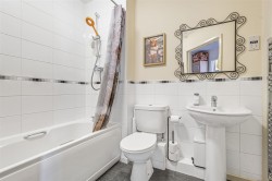Images for Charles Warren Close, Rugby, CV21