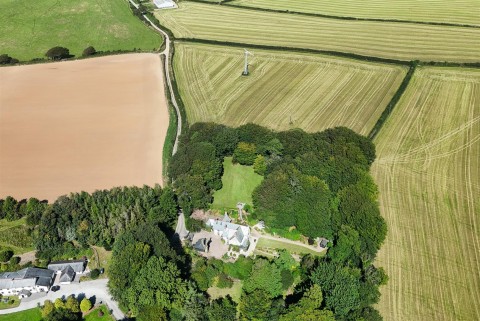 Click the photo for more details of Bittadon, Barnstaple