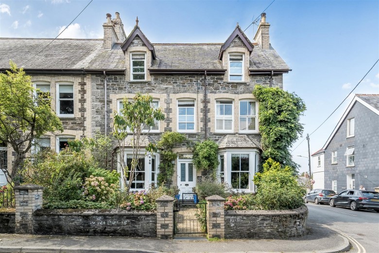 Click the photo for more details of Trevanion Road, Wadebridge