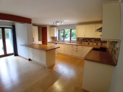 Images for Holmbushes, Leigh