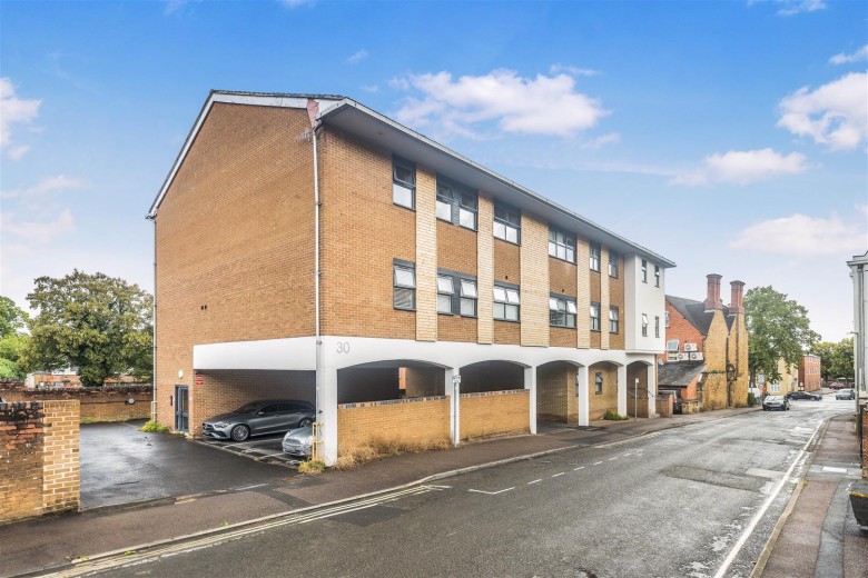 Click the photo for more details of Crouch Street, Banbury