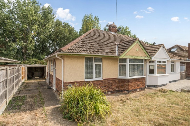 Click the photo for more details of Mckinnell Crescent, Rugby, CV21