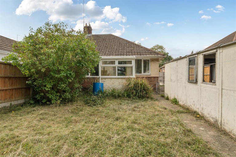 Images for Mckinnell Crescent, Rugby, CV21