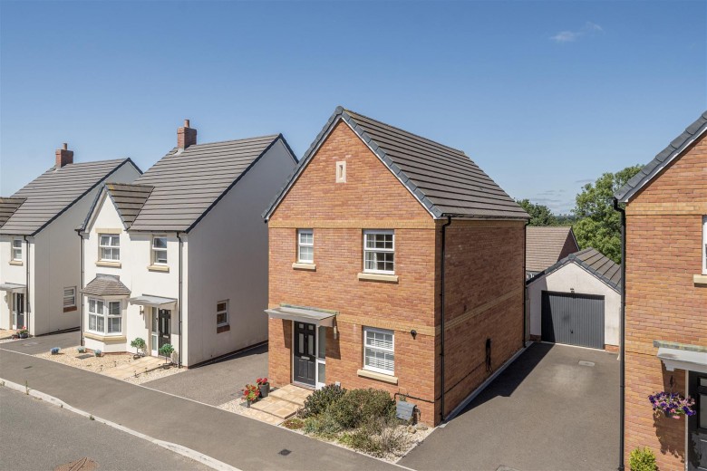 Click the photo for more details of Meadow Acre Road, Gittisham, Honiton