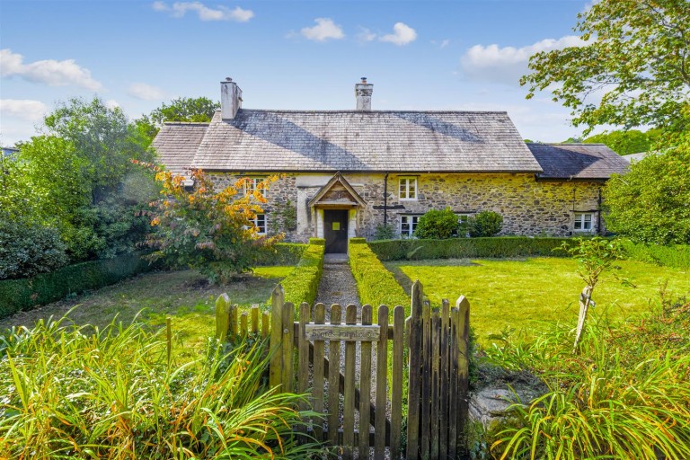 Images for Coombe, Buckfastleigh