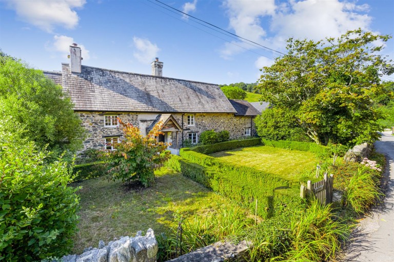 Images for Coombe, Buckfastleigh