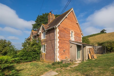 Click the photo for more details of Castle Hill Cottages, White House Farm, Buckland Newton, Dorchester