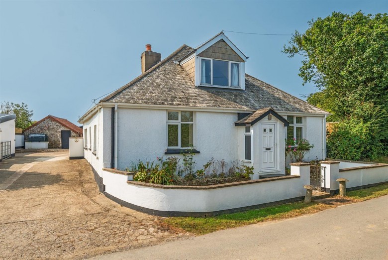 Click the photo for more details of Lydacott, Barnstaple