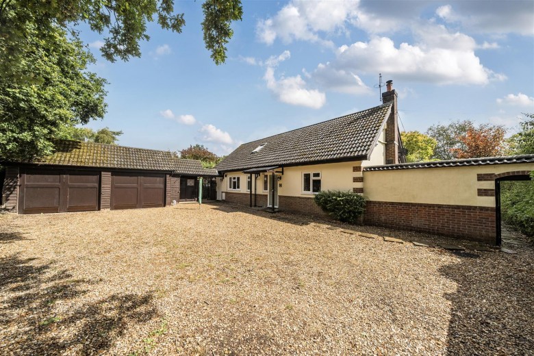 Click the photo for more details of Woodlands, Wimborne