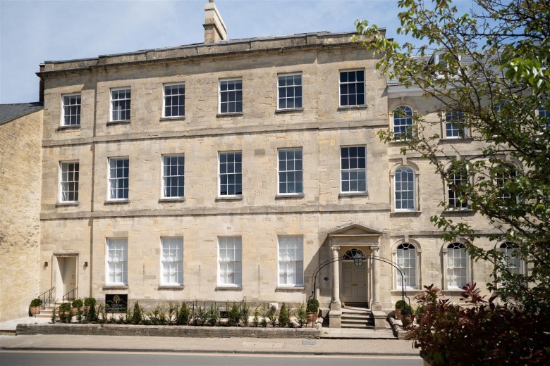 Click the photo for more details of Dollar Street, Cirencester