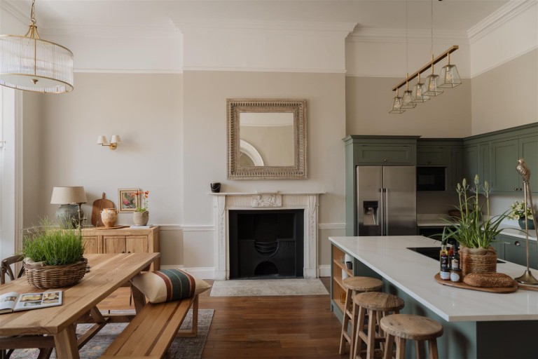 Images for Dollar Street, Cirencester