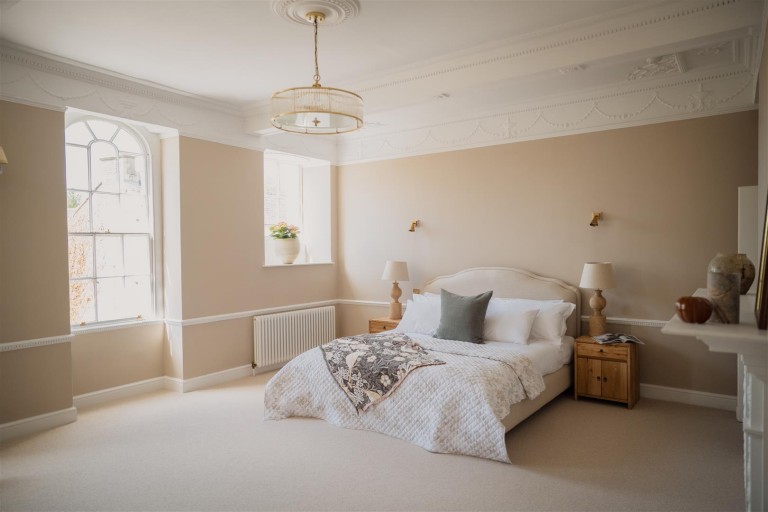 Images for Dollar Street, Cirencester