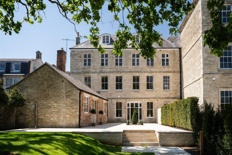 Click the photo for more details of Dollar Street, Cirencester