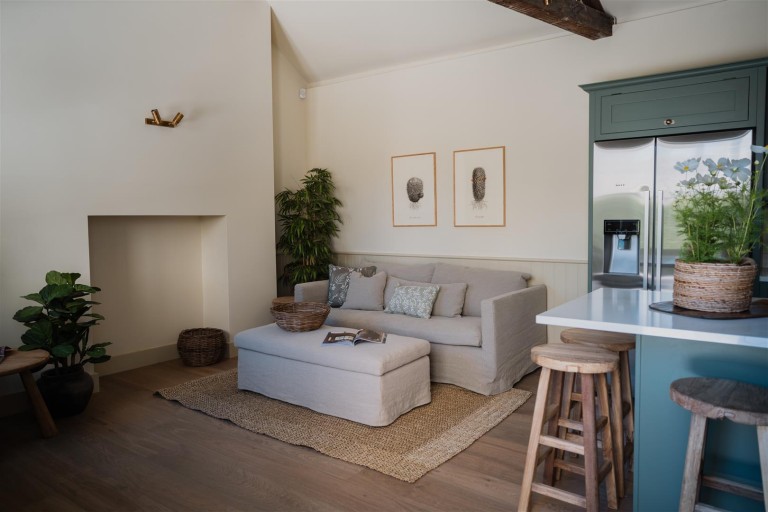 Images for Dollar Street, Cirencester
