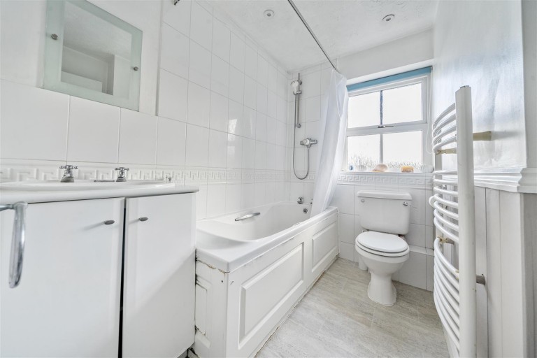 Images for Kestrel Crescent, Brackley, NN13 6PX