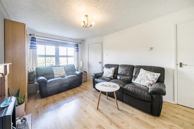 Images for Kestrel Crescent, Brackley, NN13 6PX
