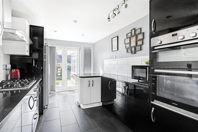Images for Preston Drive, Daventry, NN11