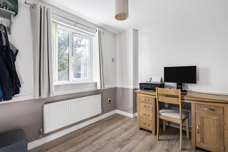 Images for Preston Drive, Daventry, NN11