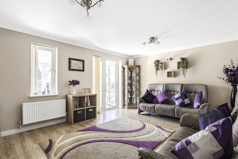 Images for Preston Drive, Daventry, NN11