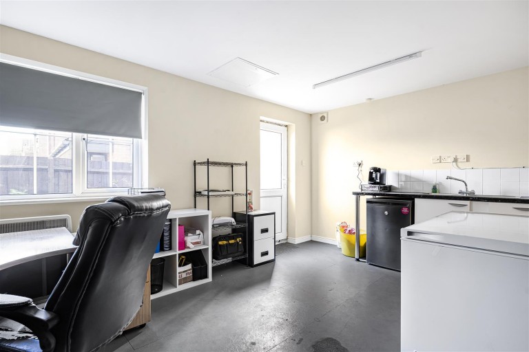 Images for Preston Drive, Daventry, NN11