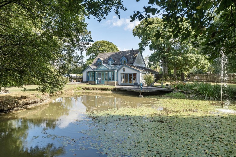 Click the photo for more details of Highampton, Beaworthy