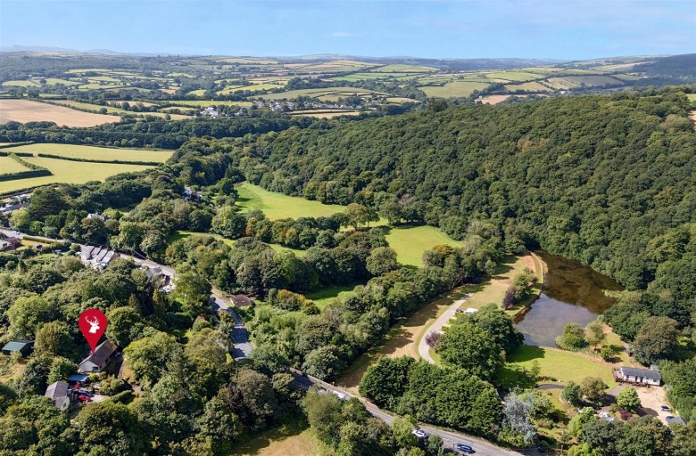 Click the photo for more details of Dunmere, Bodmin