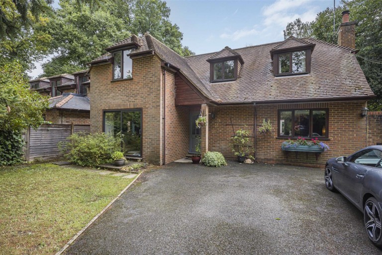 Images for Busgrove Lane, Stoke Row, Henley-On-Thames