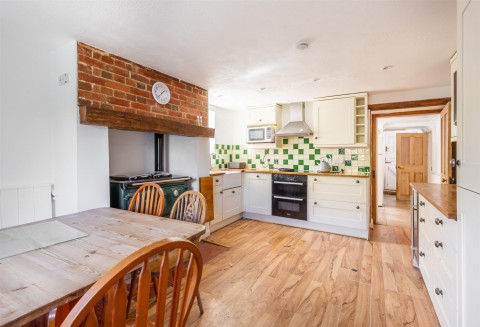 Click the photo for more details of Swainston, Isle of Wight