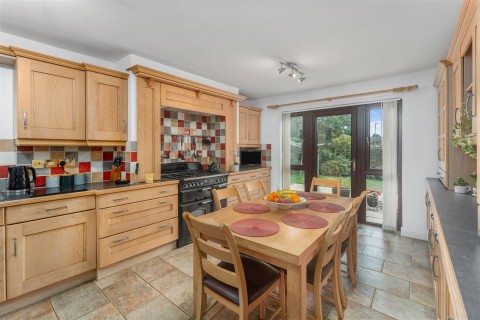 Click the photo for more details of Broad Gap, Bodicote, Banbury