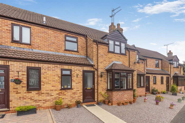 Click the photo for more details of Manor Close, Middleton Cheney, Banbury