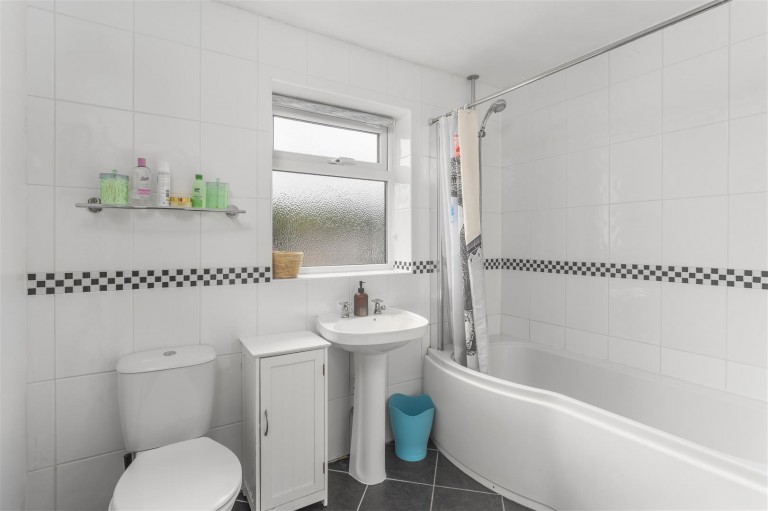 Images for Manor Close, Middleton Cheney, Banbury