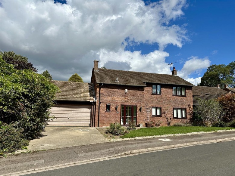 Click the photo for more details of The Rydes, Bodicote, Banbury