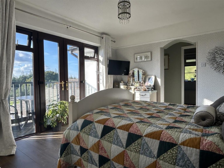 Images for Chittlehamholt