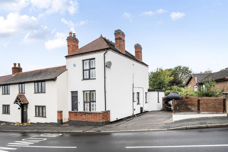 Click the photo for more details of Hickman Road, Galley Common, CV10
