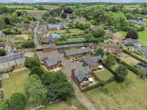 Click the photo for more details of Chapel Lane, Maidford, NN12