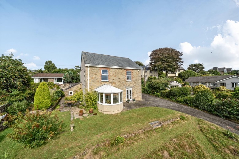 Click the photo for more details of 48 Castle Street, Bodmin