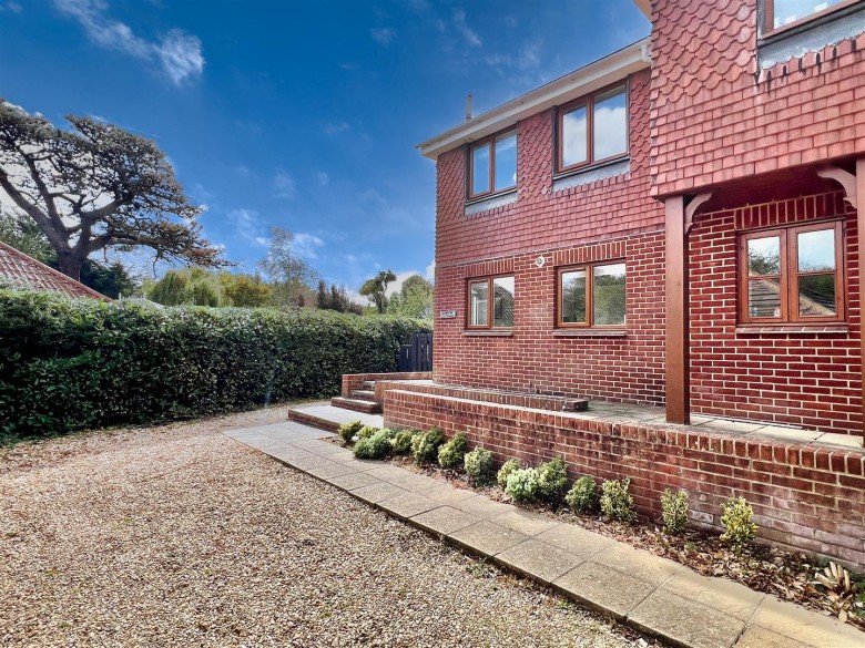 Click the photo for more details of Totland Bay, Isle of Wight