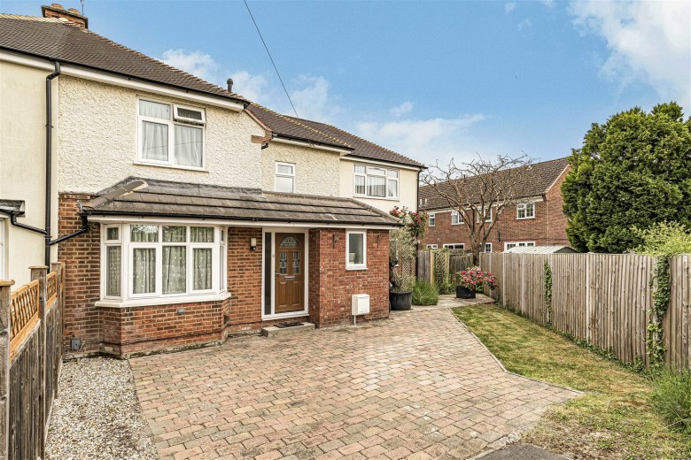 Click the photo for more details of Mowbray Road, Cambridge