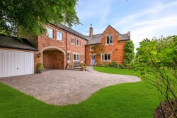 Images for Old Vicarage Gardens, Skellingthorpe, Lincoln