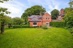 Images for Old Vicarage Gardens, Skellingthorpe, Lincoln