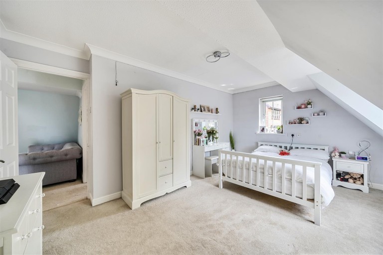 Images for 12 West End Lane, Bishopstone, Swindon