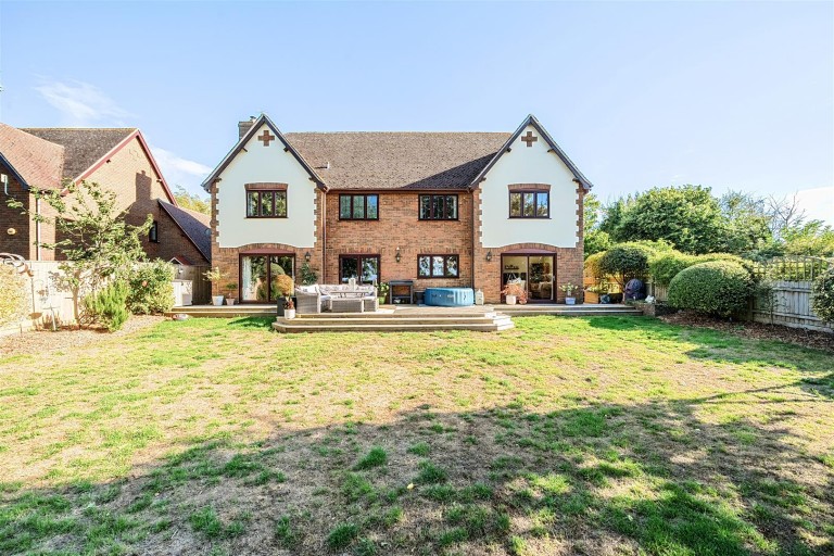 Images for 12 West End Lane, Bishopstone, Swindon